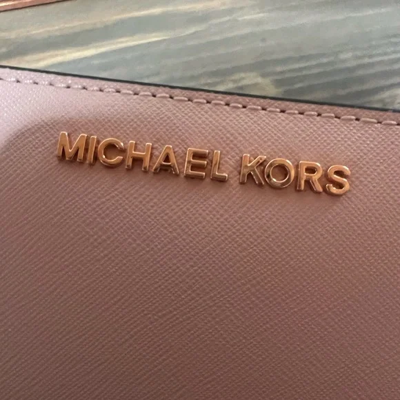 ✨🏷️SALE✨NWT Michael Kors Jet Set Lg Carryall Bifold Wallet w/ Card Case, Blossom - Picture 5 of 12